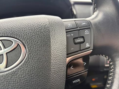 Certified 2025 Toyota Camry SE FWD image 27