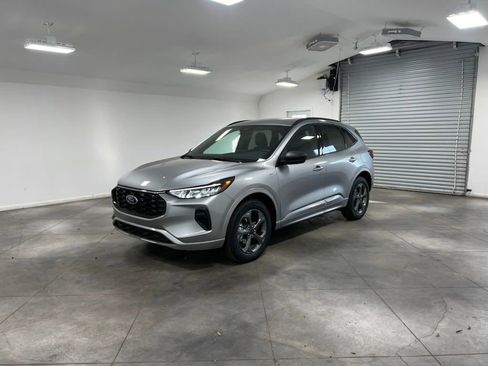 Used 2024 Ford Escape ST-Line w/ Equipment Group 301A image 4