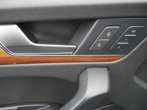 Certified 2023 Audi Q5 2.0T Premium w/ Convenience Package image 17