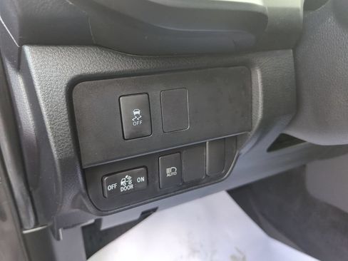 Used 2021 Toyota Tacoma SR AWD/4WD image 14