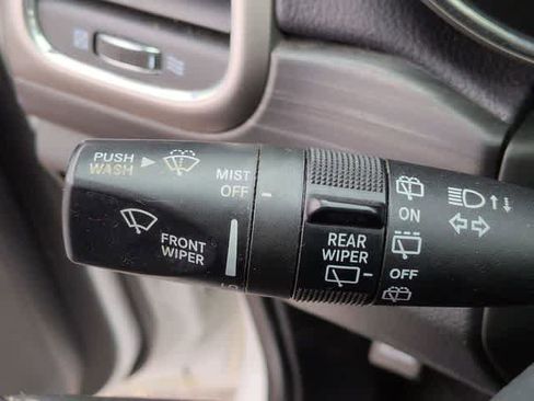 Used 2021 Jeep Grand Cherokee Laredo X AWD/4WD image 24