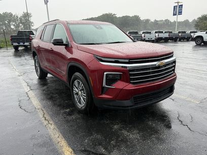 New 2026 Chevrolet Traverse LT w/ Sun and Wheel Package