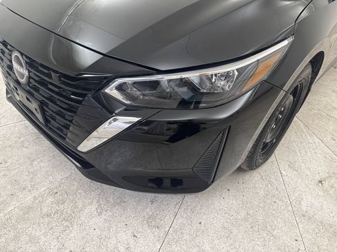 Used 2024 Nissan Sentra S w/ Lighting Package FWD image 18
