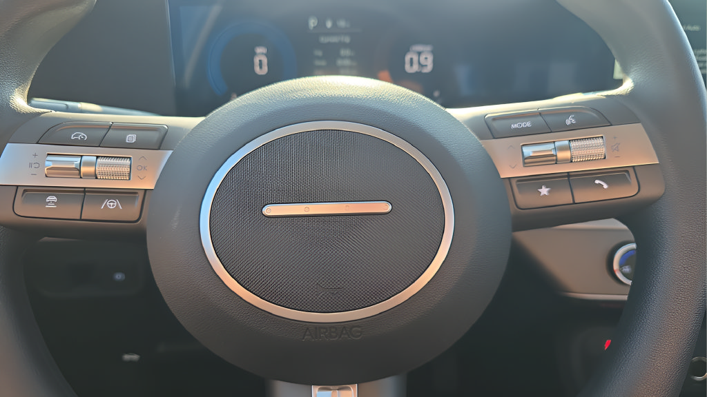 New 2027 Hyundai Kona SE AWD/4WD image 12