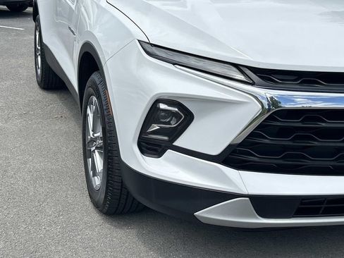 Used 2023 Chevrolet Blazer LT FWD image 11