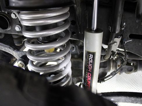 Used 2023 Jeep Gladiator Sport w/ Off Road Group image 24