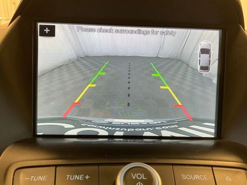 Used 2017 Ford Escape SE w/ Equipment Group 201A image 16