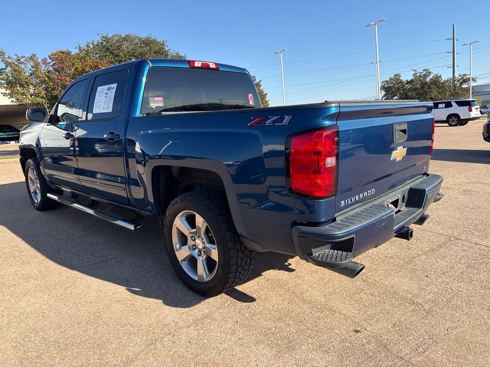 Used 2018 Chevrolet Silverado 1500 LT w/ Texas Edition AWD/4WD image 5