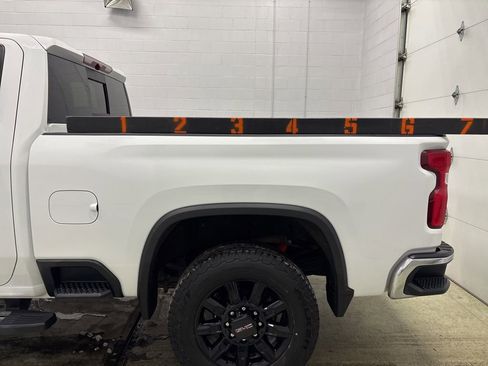 Used 2020 Chevrolet Silverado 3500 LTZ w/ LTZ Plus Package image 9