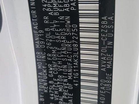 Used 2020 Toyota Camry SE image 30