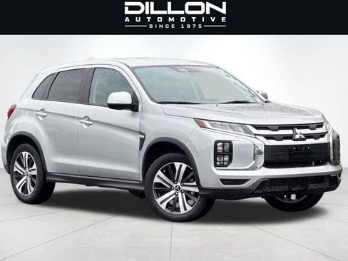Used 2025 Mitsubishi Outlander Sport ES AWD/4WD image 1