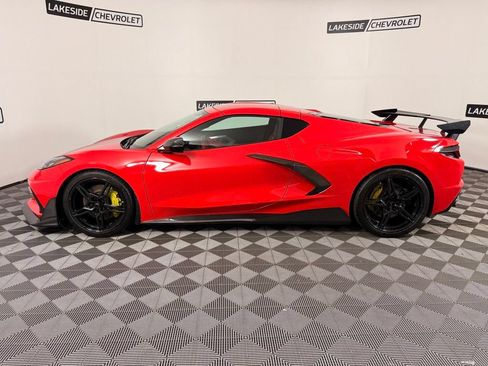 Used 2022 Chevrolet Corvette Stingray Preferred Cpe w/ Z51 Performance Package RWD image 5