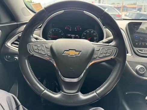 Used 2021 Chevrolet Malibu RS FWD image 14