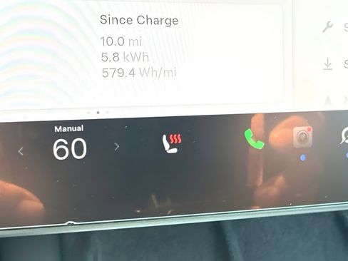 Used 2023 Tesla Model Y Long Range AWD/4WD image 23