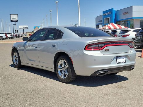Used 2023 Dodge Charger SXT RWD image 7