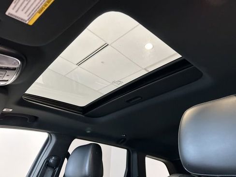 Used 2021 Jeep Grand Cherokee Limited AWD/4WD image 14