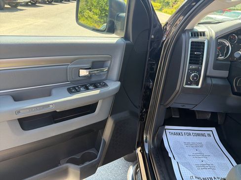 Used 2018 RAM 1500 Big Horn AWD/4WD image 9