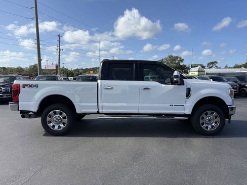 Used 2021 Ford F250 Lariat w/ FX4 Off-Road Package image 3