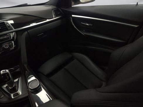 Used 2017 BMW 330e image 24