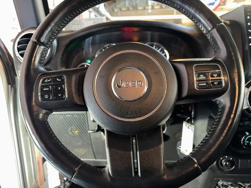 Used 2015 Jeep Wrangler Sahara w/ Connectivity Group image 16