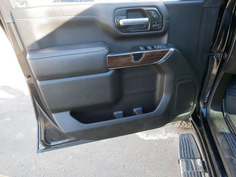 Used 2022 GMC Sierra 2500 SLT image 13