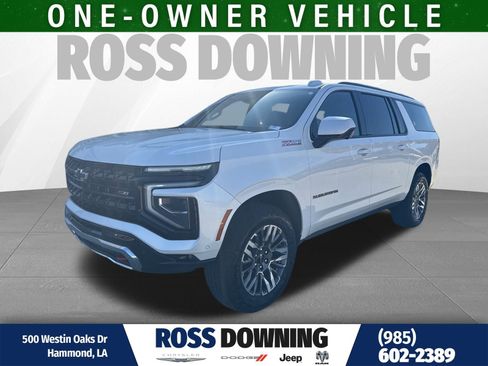 Used 2025 Chevrolet Suburban Z71 image 1