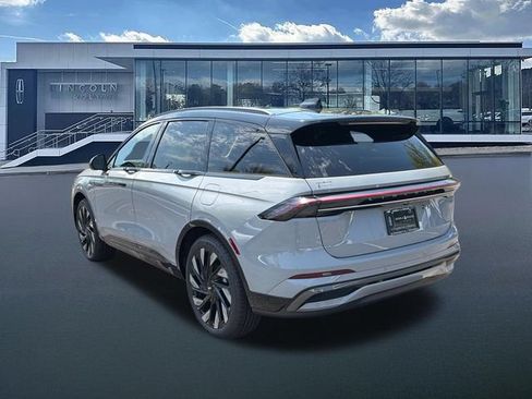 New 2026 Lincoln Nautilus Reserve AWD/4WD image 5