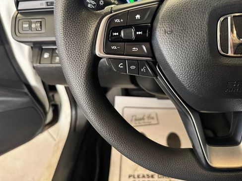 Used 2019 Honda Insight EX image 11