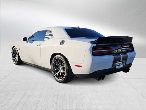Used 2016 Dodge Challenger SRT w/ Technology Group image 6
