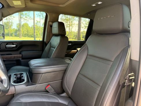 Used 2023 GMC Sierra 2500 Denali w/ Denali Ultimate Package AWD/4WD image 15