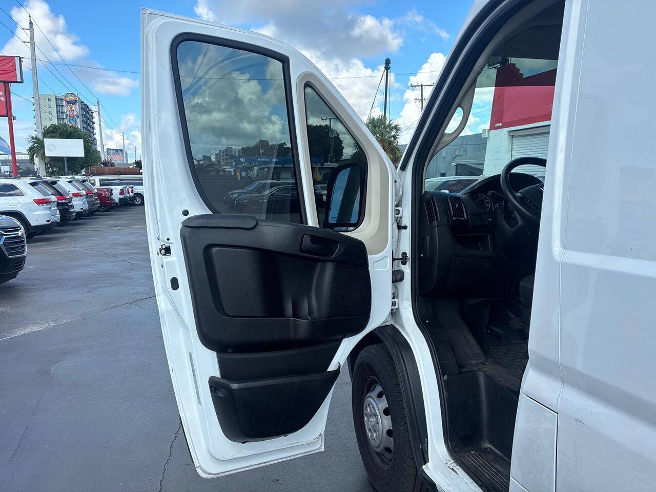 Used 2019 RAM ProMaster 1500 FWD image 5