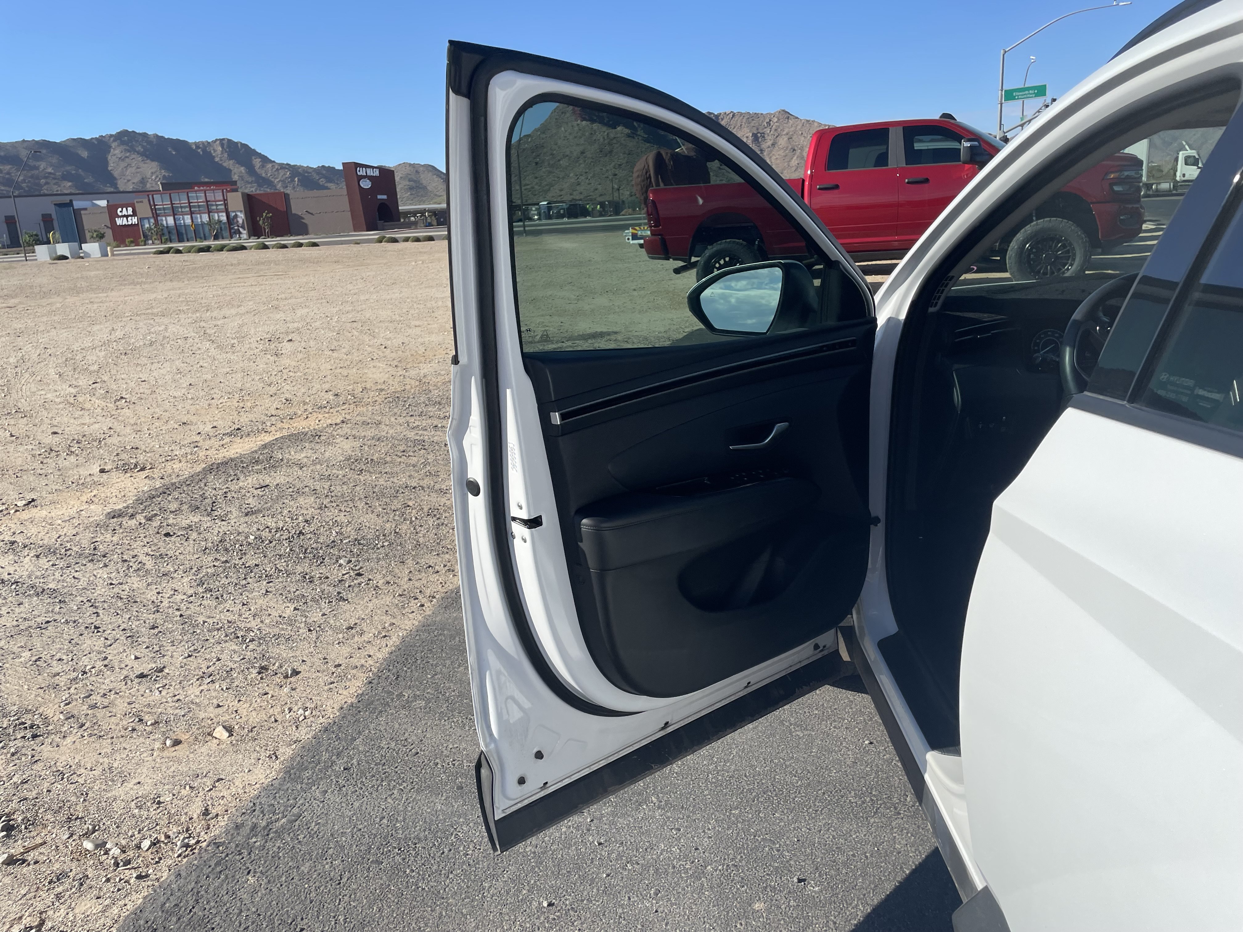 Used 2023 Hyundai Tucson Limited AWD/4WD image 12