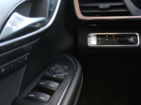 Used 2025 Buick Envision Sport Touring image 14