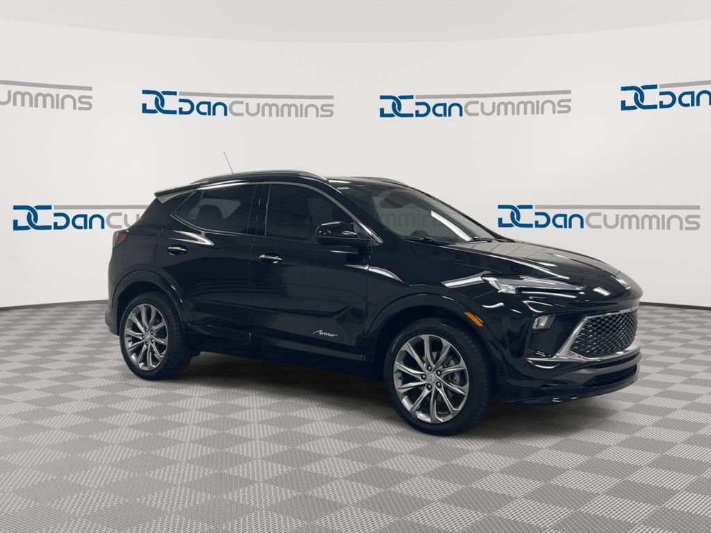 Used 2024 Buick Encore GX Avenir w/ Avenir Convenience Package AWD/4WD image 2