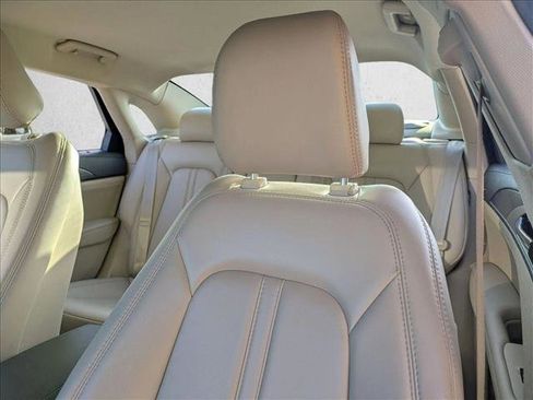 Used 2020 Lincoln MKZ FWD image 13