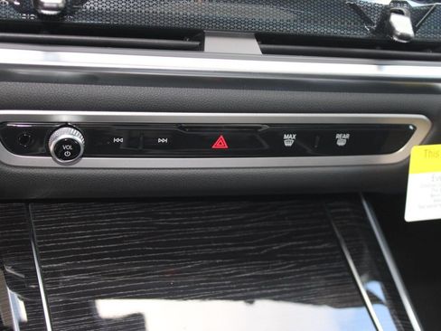 Used 2026 BMW X5 xDrive40i w/ Executive Package AWD/4WD image 19