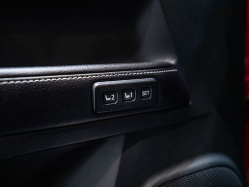 Used 2016 Toyota 4Runner Limited image 22