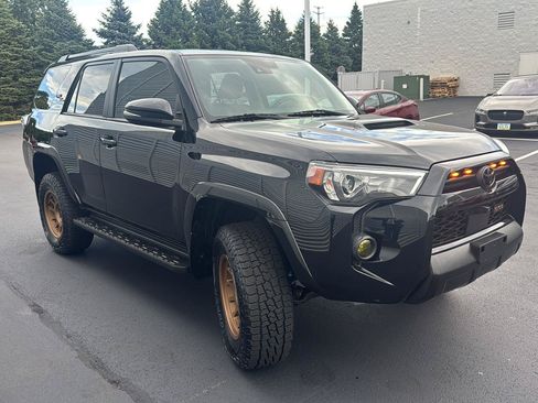 Used 2023 Toyota 4Runner TRD Off-Road Premium w/ Off Road Premium Plus Package AWD/4WD image 6