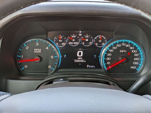 Used 2017 Chevrolet Suburban LT AWD/4WD image 30