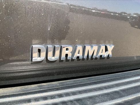 Used 2021 Chevrolet Tahoe Premier w/ Premium Package image 33