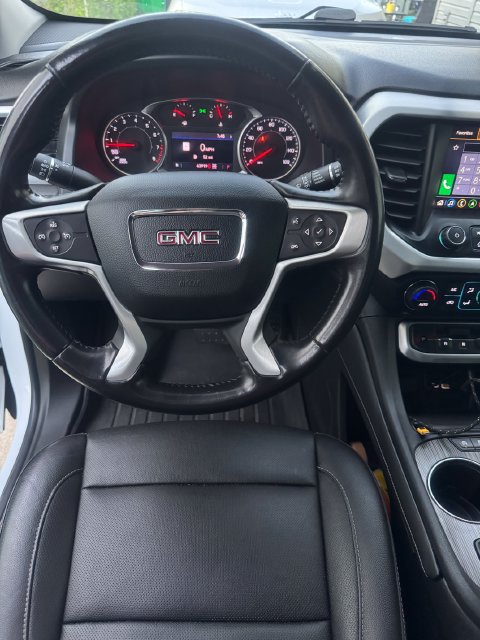 Used 2020 GMC Acadia SLT AWD/4WD image 3