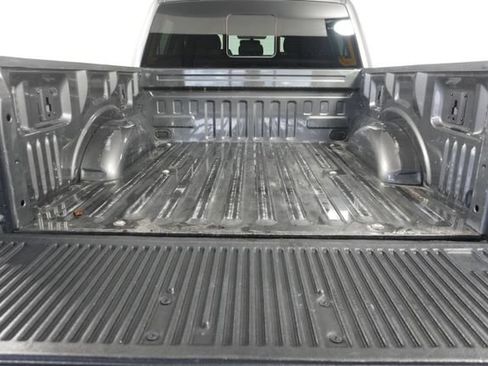 Used 2017 Ford F150 XLT w/ Equipment Group 302A Luxury AWD/4WD image 9