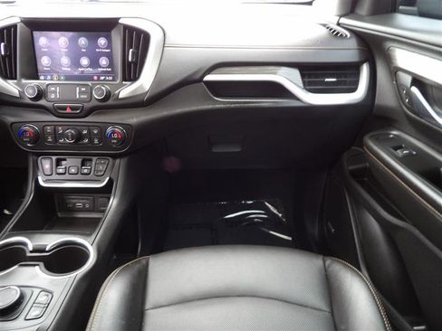 Used 2019 GMC Terrain SLT w/ Infotainment Package II image 17