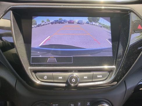 Used 2023 Chevrolet TrailBlazer LT w/ Convenience Package FWD image 17