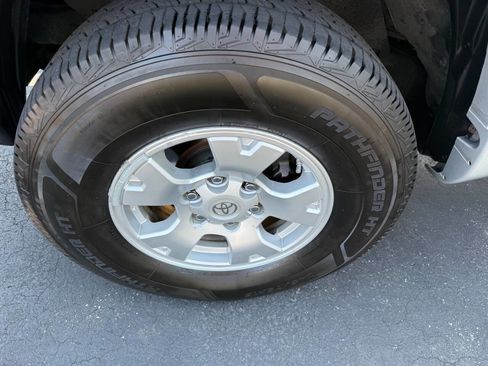 Used 2011 Toyota Tacoma 4x4 Double Cab image 91