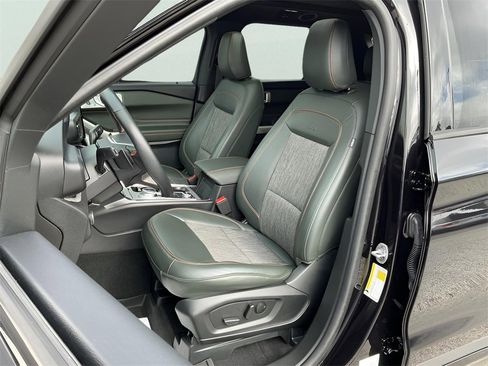 Certified 2024 Ford Explorer Timberline w/ Timberline Technology Package image 33