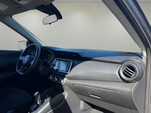 Used 2024 Nissan Kicks S image 25