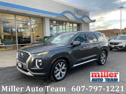 Used 2022 Hyundai Palisade Limited w/ Cargo Package