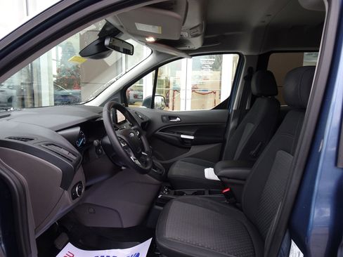 Used 2019 Ford Transit Connect XLT image 8