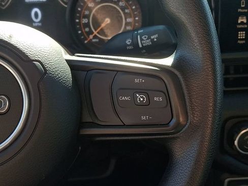 Used 2024 Jeep Gladiator Sport AWD/4WD image 26